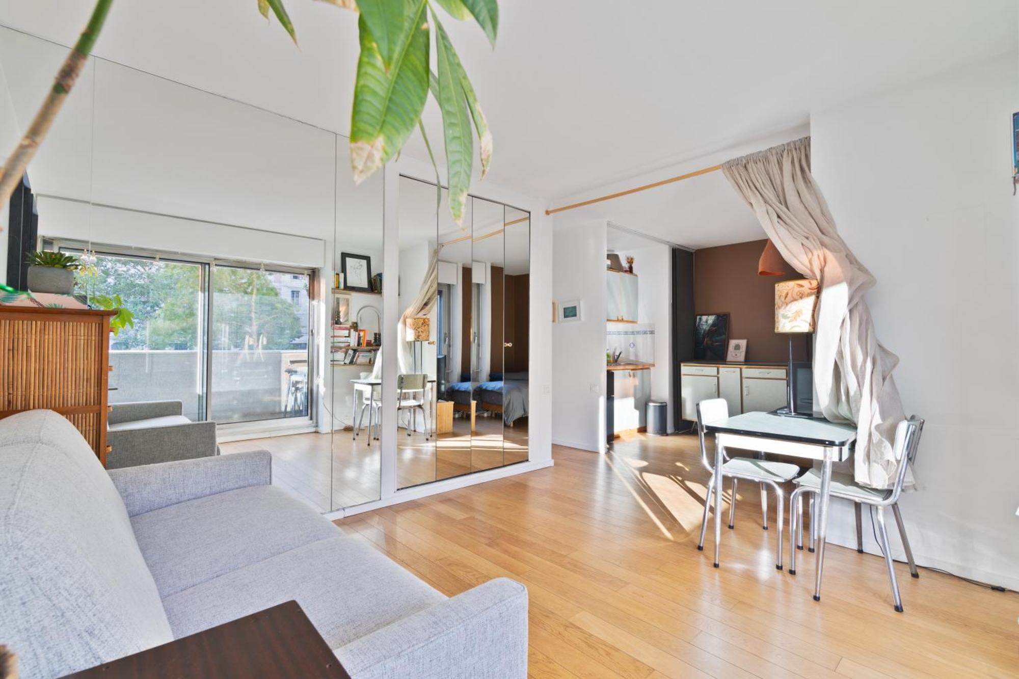 Charmant Studio Republique Jemmapes Free Netflix Paris Exteriör bild
